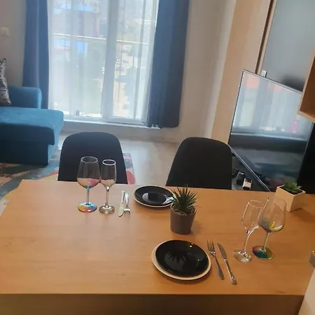 Diamond Luxury 2 Apartment *
