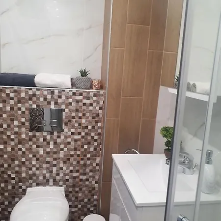Diamond Luxury 2 *